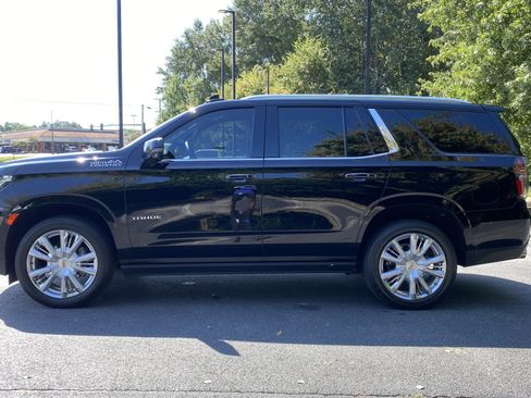 Used 2023 Chevrolet Tahoe High Country w/ Premium Package 2 AWD/4WD image 6