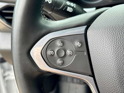 Used 2023 Chevrolet Traverse LT FWD image 24