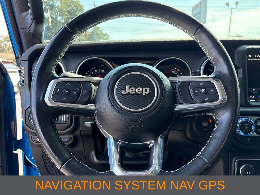 Used 2022 Jeep Wrangler Unlimited Sahara w/ Cold Weather Group AWD/4WD image 10