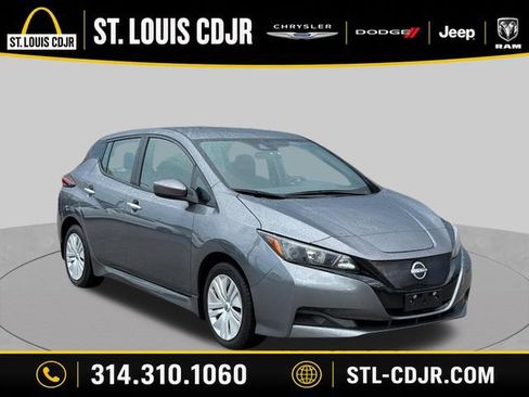 Used 2023 Nissan Leaf S FWD image 1