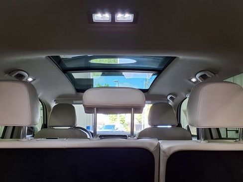 Used 2024 Volkswagen Atlas SEL Premium R-Line image 25