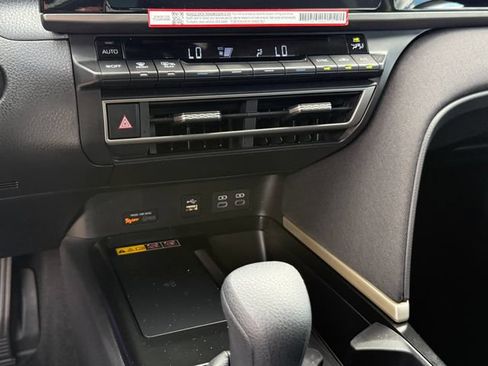 Used 2026 Toyota Camry LE w/ Convenience Package FWD image 18