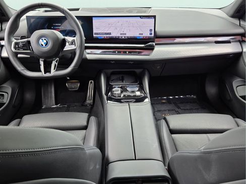 Certified 2026 BMW i5 eDrive40 w/ M Sport Package AWD/4WD image 13