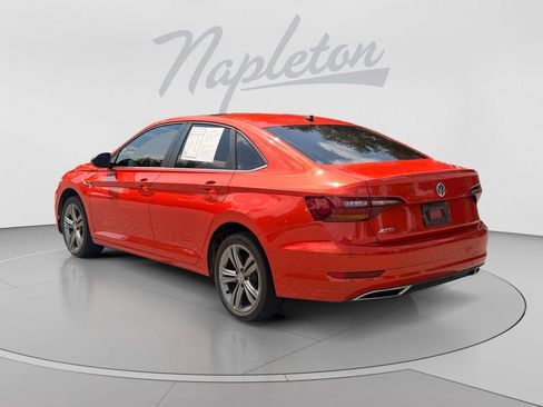 Used 2019 Volkswagen Jetta R-Line w/ R-Line Cold Weather Package FWD image 3