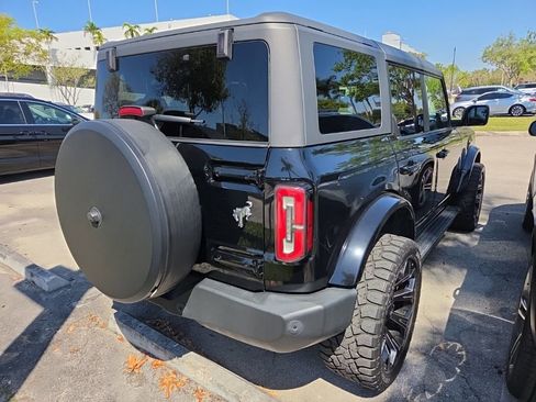 Used 2023 Ford Bronco Outer Banks image 6