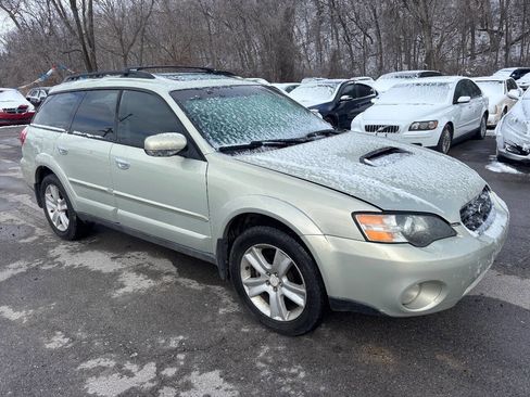 Used 2005 Subaru Outback 2.5XT Limited image 4