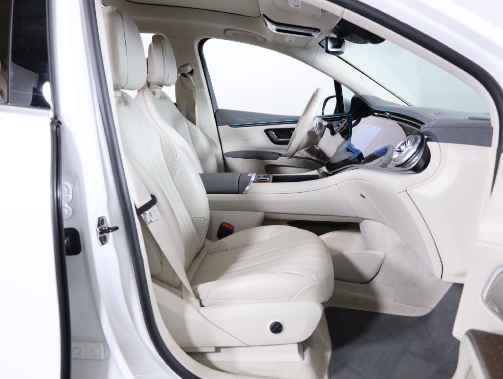Used 2025 Mercedes-Benz EQS 450+ 4MATIC SUV image 72