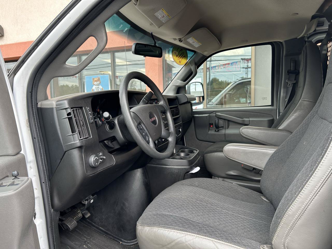 Used 2022 GMC Savana 2500 w/ Driver Convenience Package RWD image 9