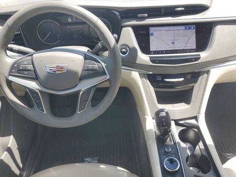 Certified 2023 Cadillac XT5 Premium Luxury w/ LPO, Floor Liner Package AWD/4WD image 30