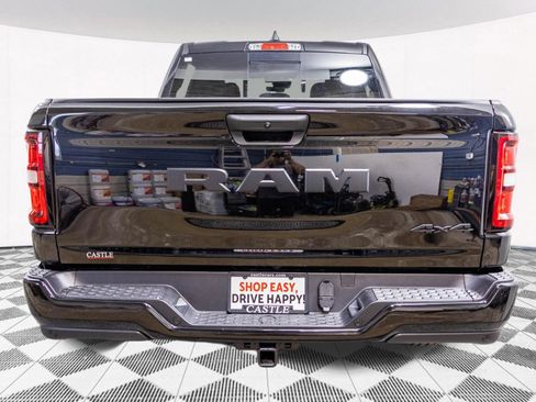 New 2026 RAM 1500 Express AWD/4WD image 12