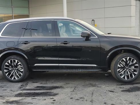 New 2026 Volvo XC90 B5 Plus image 2