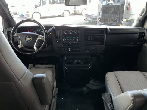 Used 2017 Chevrolet Express 2500 LS image 21
