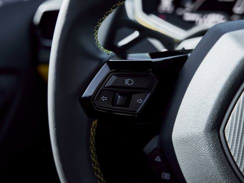 Used 2023 Lamborghini Huracan Tecnica image 54