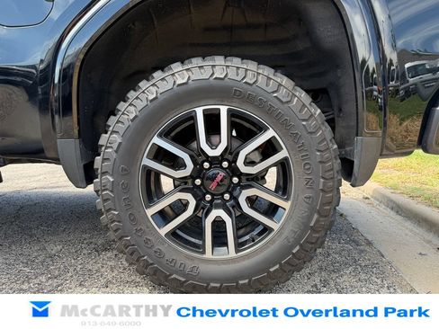 Used 2020 GMC Sierra 1500 AT4 w/ AT4 Premium Package AWD/4WD image 9