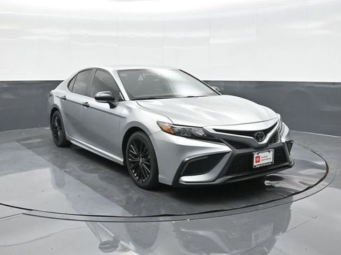 Used 2022 Toyota Camry SE image 22
