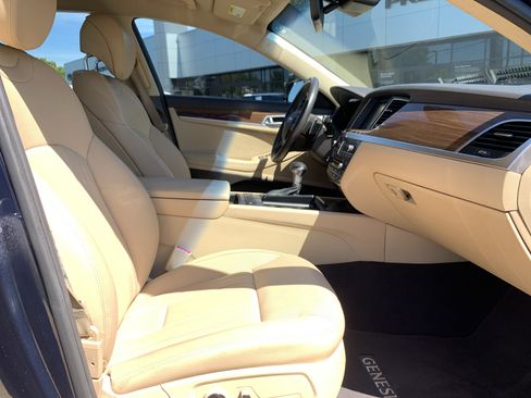 Used 2018 Genesis G80 3.8 RWD image 35