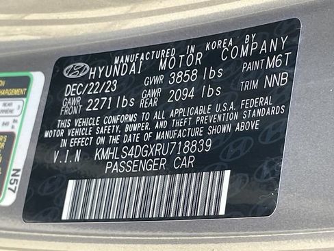 Used 2024 Hyundai Elantra SEL w/ Convenience Package FWD image 29