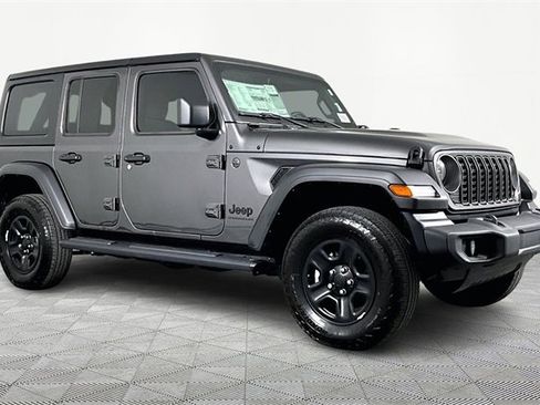 Used 2025 Jeep Wrangler Sport image 3