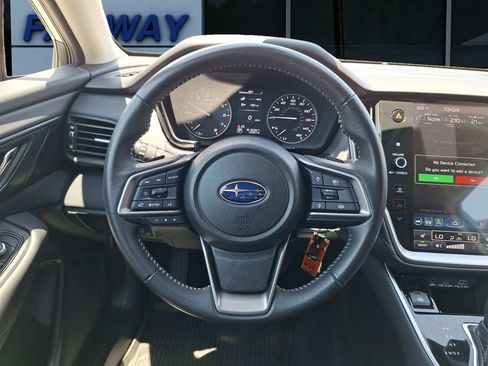 Certified 2025 Subaru Outback Premium AWD/4WD image 13