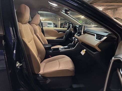 New 2025 Toyota RAV4 XLE image 16