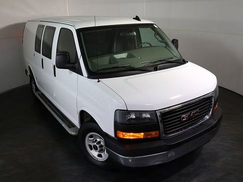 Used 2024 GMC Savana 2500 w/ Driver Convenience Package RWD image 7