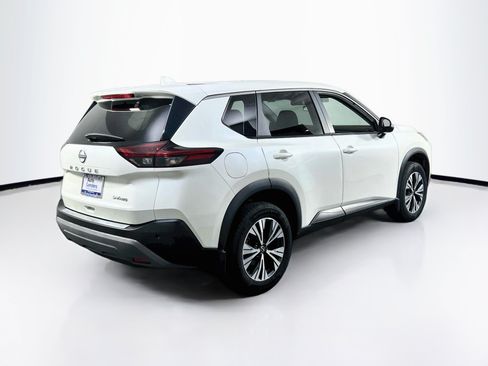 Used 2022 Nissan Rogue SV AWD/4WD image 5