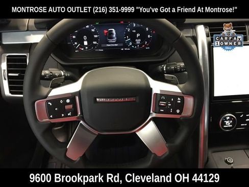 Used 2024 Land Rover Discovery Dynamic SE image 16