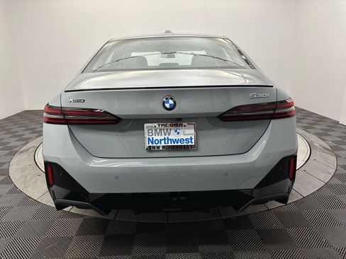 Used 2026 BMW 530i xDrive w/ M Sport Package AWD/4WD image 15