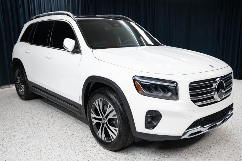 New 2026 Mercedes-Benz GLB 250 image 3