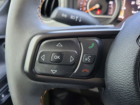 Used 2024 Jeep Wrangler Sport S image 15