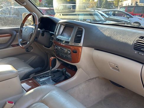 Used 2005 Lexus LX 470 4WD image 29
