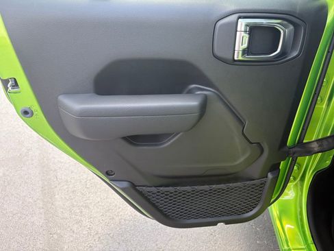 New 2025 Jeep Gladiator Sport image 26