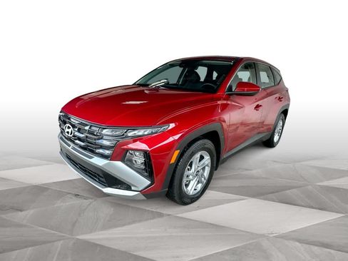 Used 2026 Hyundai Tucson SE FWD image 4