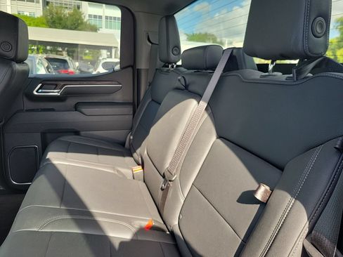 Used 2025 GMC Sierra 1500 SLT RWD image 22