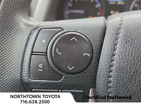 Used 2018 Toyota RAV4 LE image 20