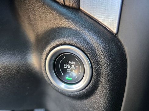 Used 2021 GMC Sierra 1500 SLE image 18