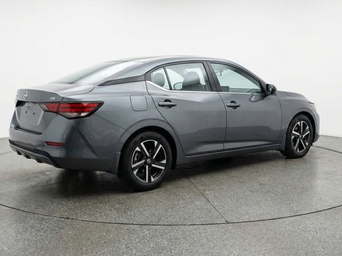 Used 2025 Nissan Sentra SV FWD image 9