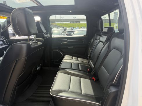 Used 2025 RAM 1500 Laramie w/ Sport Appearance Package AWD/4WD image 33