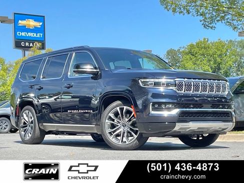 Used 2025 Jeep Grand Wagoneer Series III AWD/4WD image 1