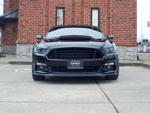Used 2017 Ford Mustang GT w/ GT Performance Package image 2