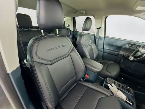 New 2026 Ford Maverick Lariat w/ Black Appearance Package image 28