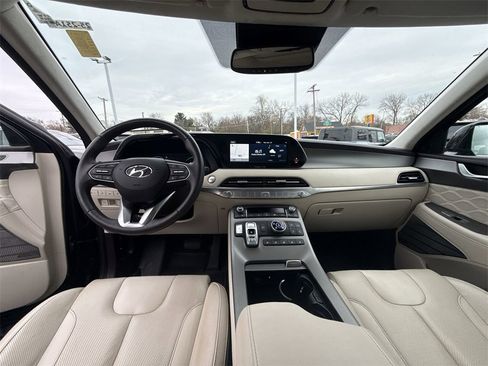 Used 2021 Hyundai Palisade Calligraphy image 11