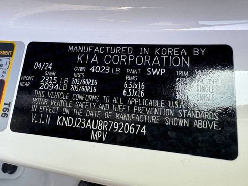 Used 2024 Kia Soul LX w/ Option Group 015 image 32