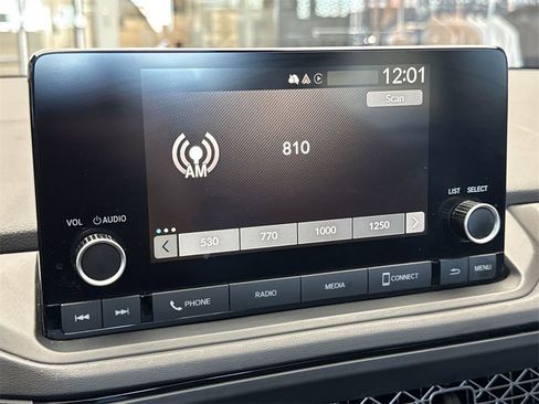 Used 2023 Honda Accord EX image 17