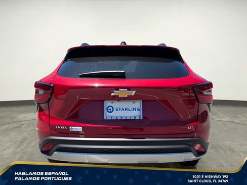 New 2026 Chevrolet Trax LT w/ Driver Confidence Package FWD image 8