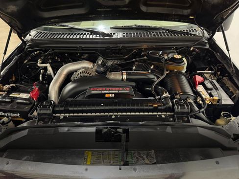 Used 2005 Ford F350 Lariat RWD image 38
