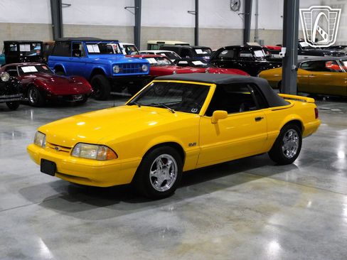 Used 1993 Ford Mustang LX image 36