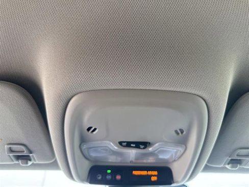 Used 2024 Buick Encore GX Preferred image 29