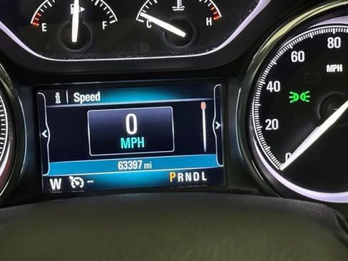 Used 2019 Buick Envision Essence FWD image 18