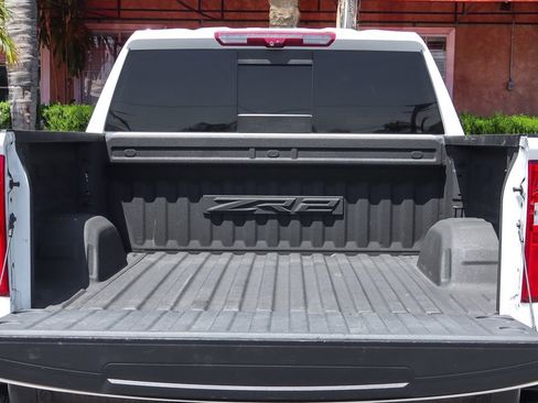 Used 2024 Chevrolet Silverado 1500 ZR2 w/ Technology Package AWD/4WD image 8